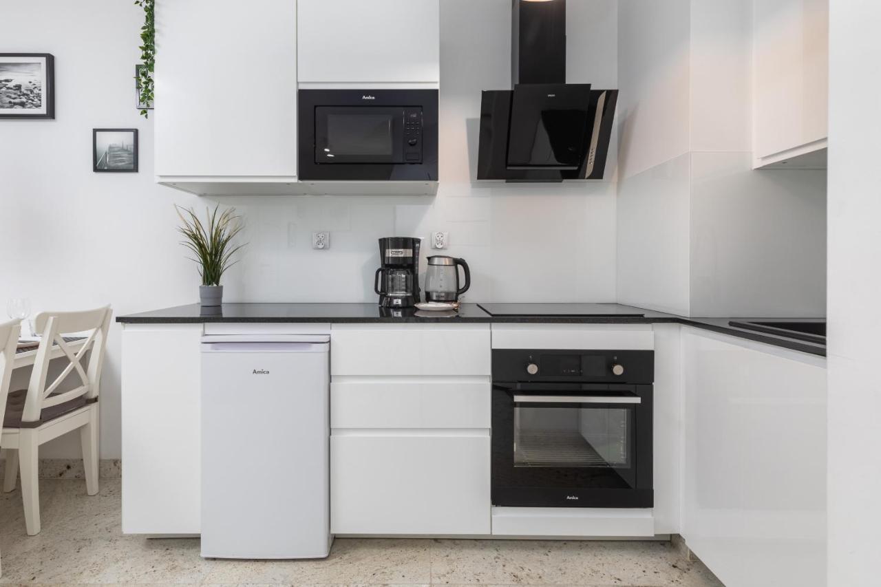 Kapitanski Mostek Apartments Kolobrzeg By Noclegi Renters Eksteriør billede